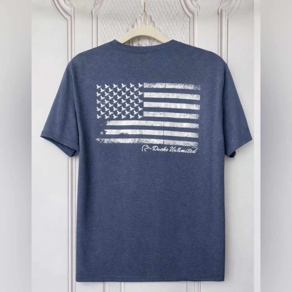 🦆Ducks Unlimited Graphic Tee - Size Medium